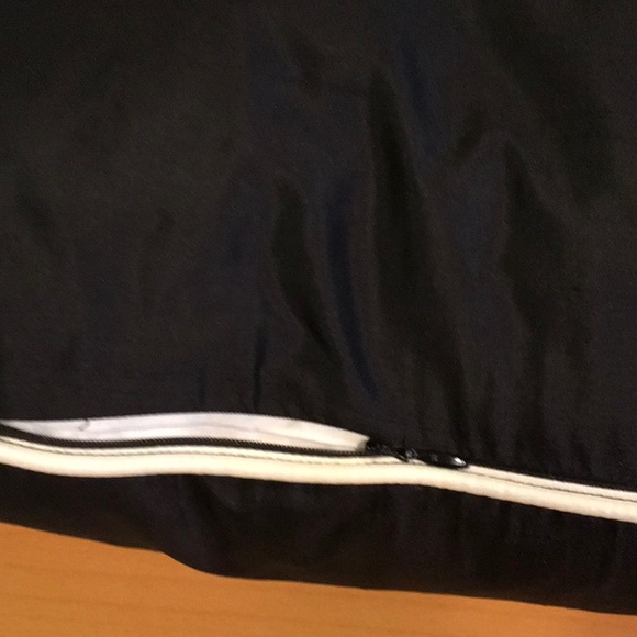 Black/ivory raw silk accent pillow, oblong - Picture 4 of 6